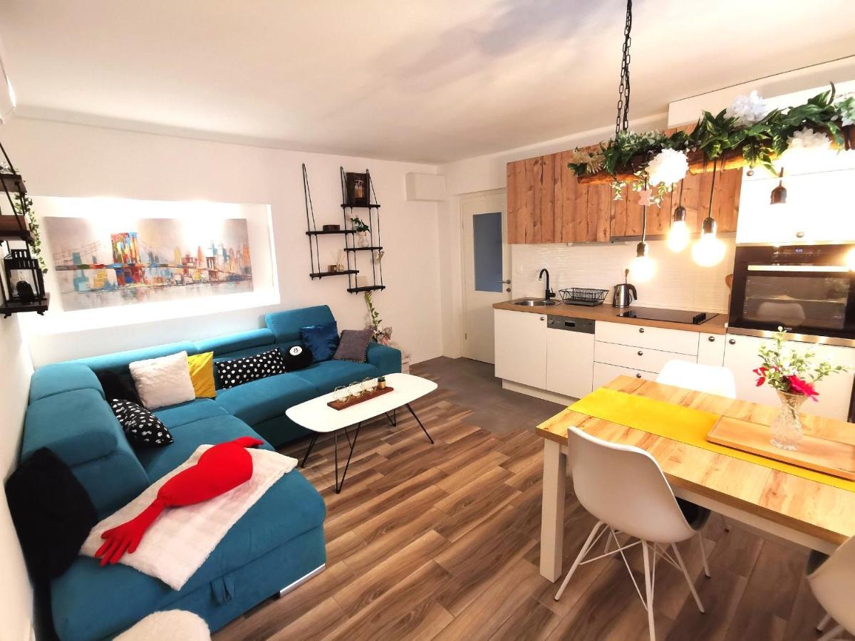 Colors Apartment Split Extérieur photo