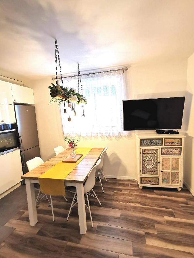 Colors Apartment Split Extérieur photo