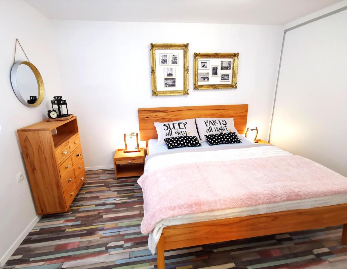 Colors Apartment Split Extérieur photo